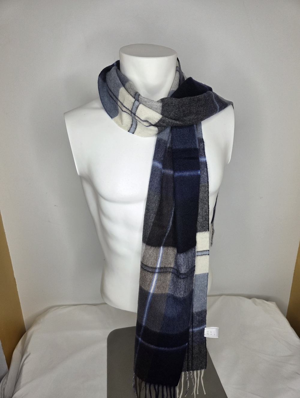 Nuna -Plaid Wool 100% Cashmere Men's Scarf in Blue and Gray